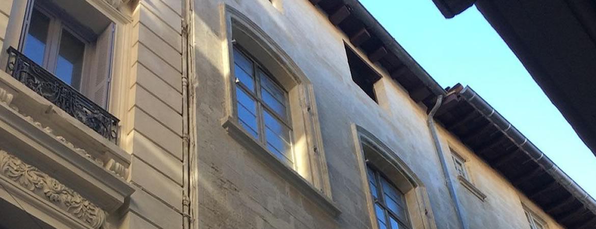 Nettoyage de façades Nîmes, Gard : Gommage, sablage